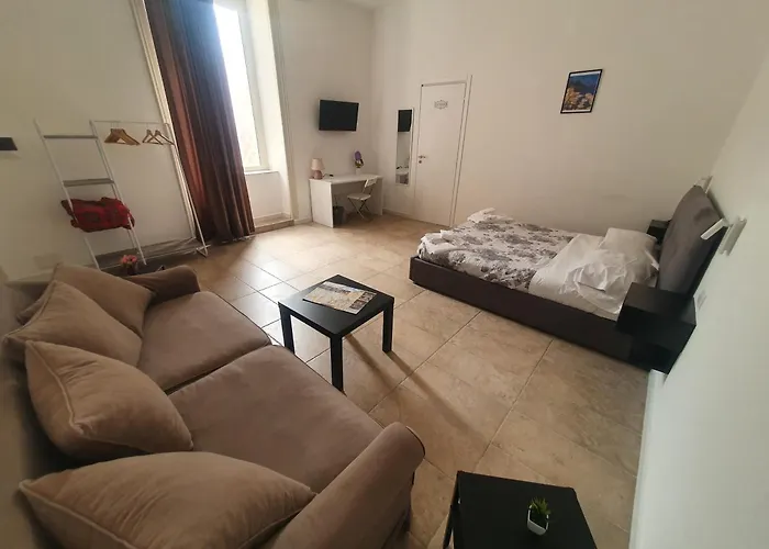 Corso Umberto 22 بيت ضيافة نابولي