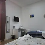 Corso Umberto 22 4* نابولي
